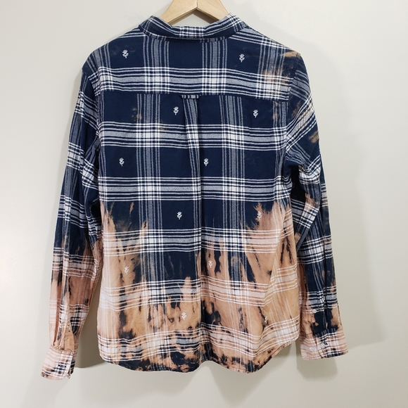 Orvis floral embroidered bleach dip dyed flannel shirt - Picture 6 of 10